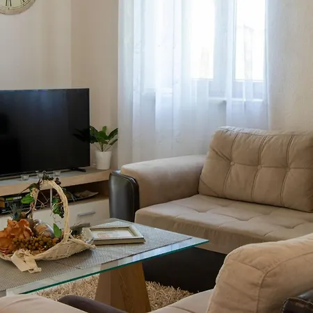 Authentic Dalmatian Treasure Homes - House Azur Orebic